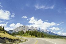 Western Journey (7 Nächte) - Trans Canada Highway bei Canmore