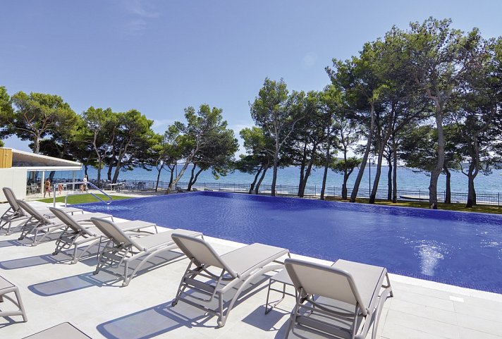 Villa Arausana & Antonina