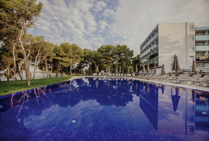 Villa Arausana & Antonina