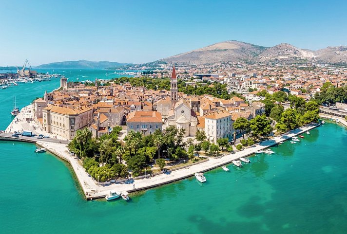 Land und Meer - Trogir