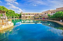 Reef & Beach Resort