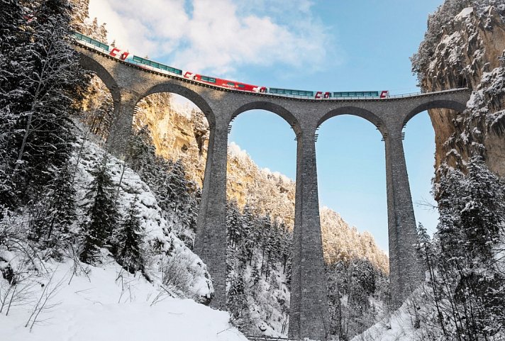 Grand Train Tour of Switzerland - Winterfaszination - Landwasserviadukt