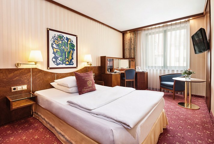 Best Western Premier Grand Hotel Russischer Hof - Wohnbeispiel Einzelzimmer Komfort (Zimmercodierung DF1)