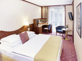 Best Western Premier Grand Hotel Russischer Hof - Wohnbeispiel Doppelzimmer Komfort (Zimmercodierung DF1)