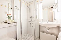Best Western Premier Grand Hotel Russischer Hof - Wohnbeispiel (Zimmercodierungen DF1 & WB1)