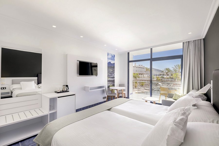 Mirador Papagayo by LIVVO - Wohnbeispiel Doppelzimmer Poolblick (Zimmercodierung DBP)