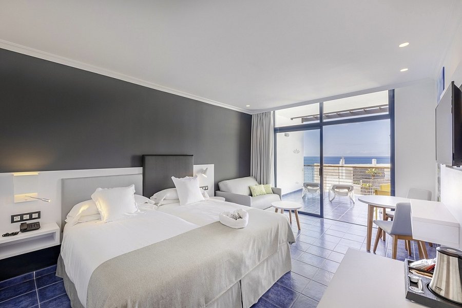 Mirador Papagayo by LIVVO - Wohnbeispiel Doppelzimmer Meerblick (Zimmercodierung DBM)