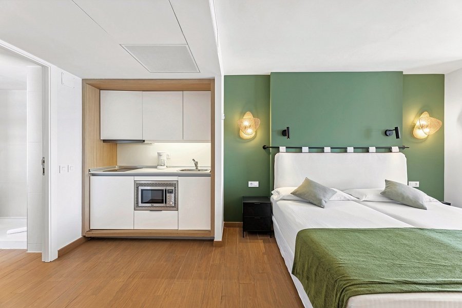 THB Lanzarote Beach - Wohnbeispiel Familienzimmer Meerblick (Zimmercodierungen FBM & F1M)