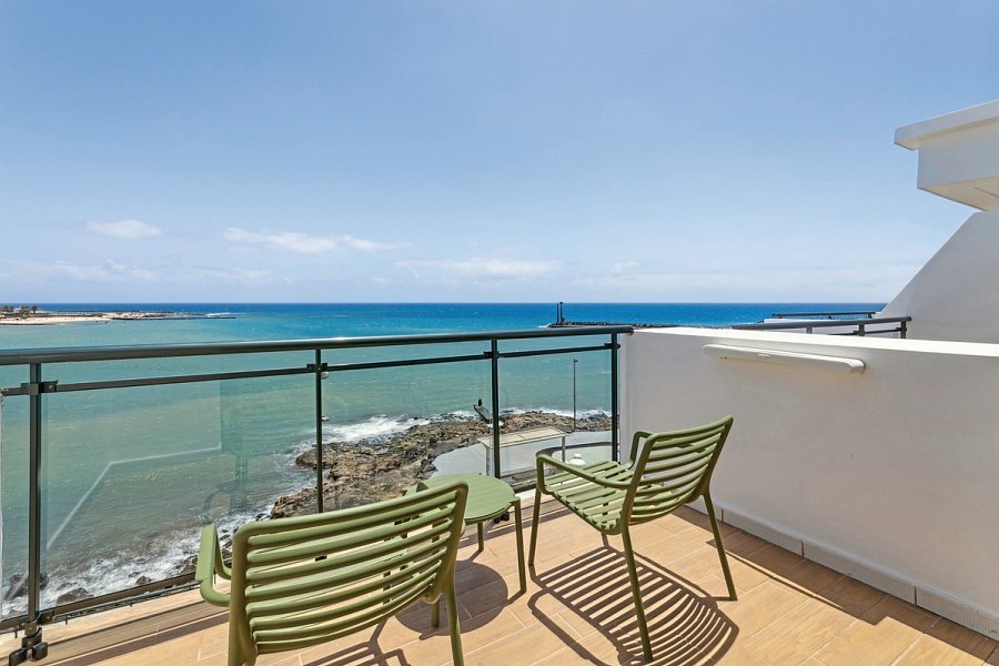 THB Lanzarote Beach - Wohnbeispiel Familienzimmer Meerblick (Zimmercodierungen FBM & F1M)