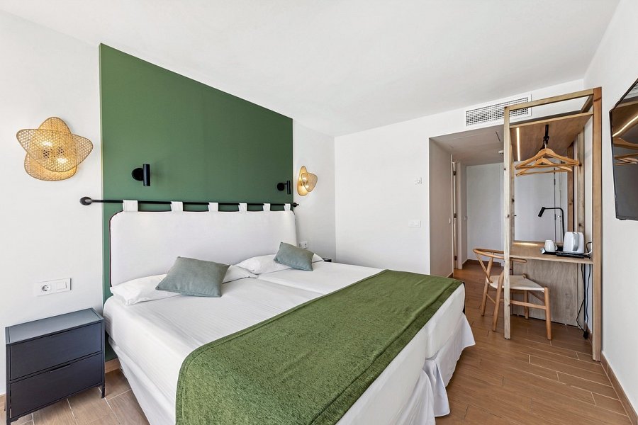 THB Lanzarote Beach - Wohnbeispiel Doppelzimmer Meerblick (Zimmercodierung DBM)