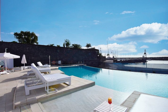 Royal Marina Suites Boutique Hotel
