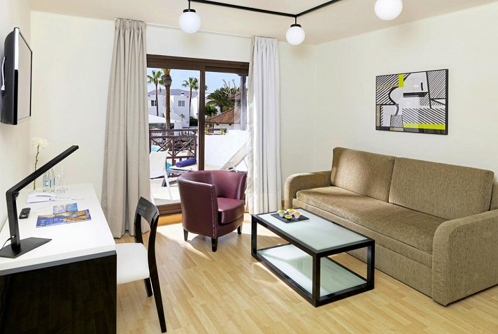 H10 White Suites Boutique