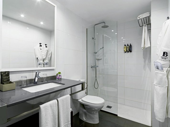 H10 White Suites Boutique