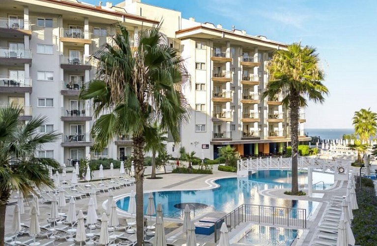 Ramada Hotel & Suites by Wyndham Kusadasi