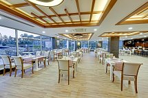 Ramada Hotel & Suites by Wyndham Kusadasi