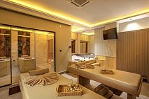 Ramada Hotel & Suites by Wyndham Kusadasi