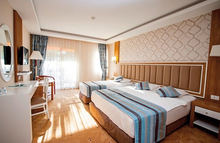 Kustur Club Holiday Village