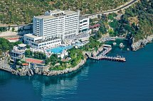 Korumar Deluxe Hotel