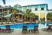 Pine Bay Holiday Resort