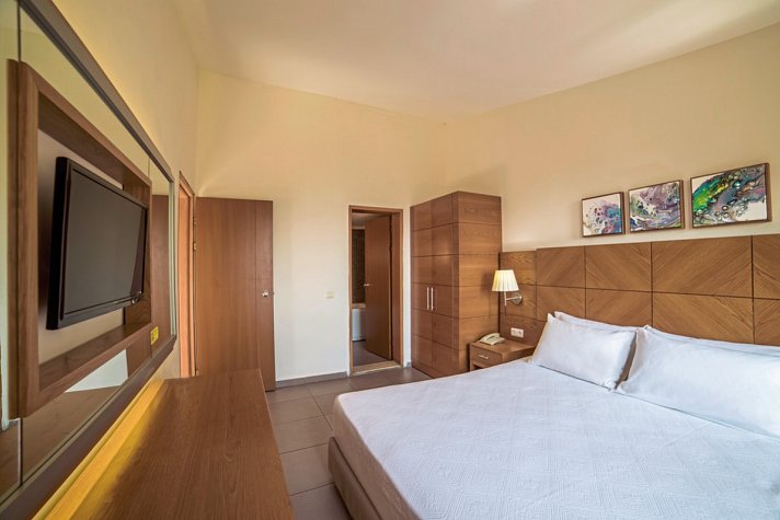 Pine Bay Holiday Resort