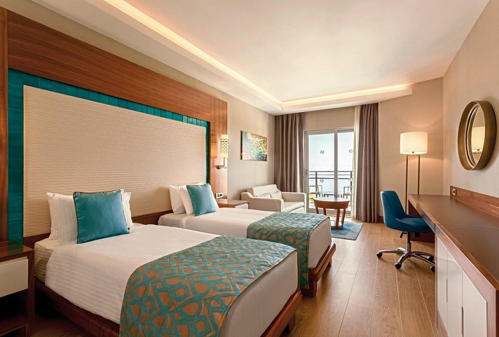 Ramada Resort Kusadasi & Golf - Wohnbeispiel Doppelzimmer Superior seitl. Meerblick (Zimmercodierungen DSN & DCN)