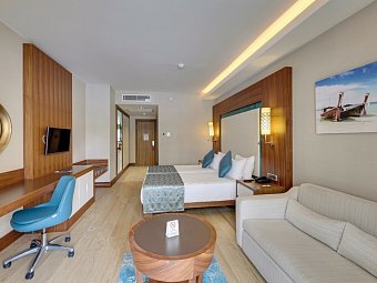 Ramada Resort Kusadasi & Golf - Wohnbeispiel Doppelzimmer Superior seitl. Meerblick (Zimmercodierungen DSN & DCN)