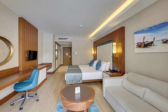 Ramada Resort Kusadasi & Golf
