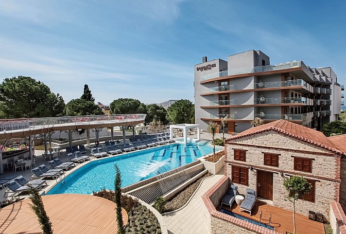 Double Tree by Hilton Kusadasi