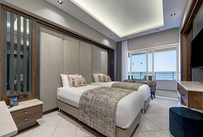 Batihan Beach Resort - Wohnbeispiel Doppelzimmer Komfort Meerblick (Zimmercodierung DFM)