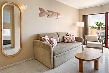 Holiday World Village Affiliated by Meliá - Wohnbeispiel Juniorsuite seitl. Meerblick (Zimmercodierung JBN)