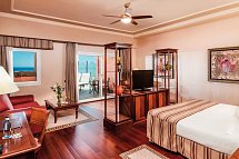 Elba Estepona Gran Hotel & Thalasso Spa - Wohnbeispiel Juniorsuite Meerblick (Zimmercodierung JBM)