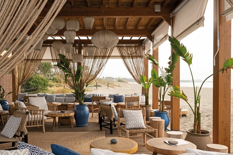 METT Marbella - Estepona - AZURE BEACH LOUNGE