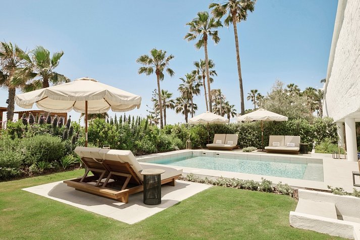 METT Marbella - Estepona - Beach Suite with private Garden & Pool (Zimmercodierung W2R)