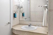 AluaSun Lago Rojo - Badbeispiel Juniorsuite (Zimmercodierung JB1)