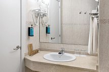 AluaSun Lago Rojo - Badbeispiel Juniorsuite Superior (Zimmercodierung JS1)