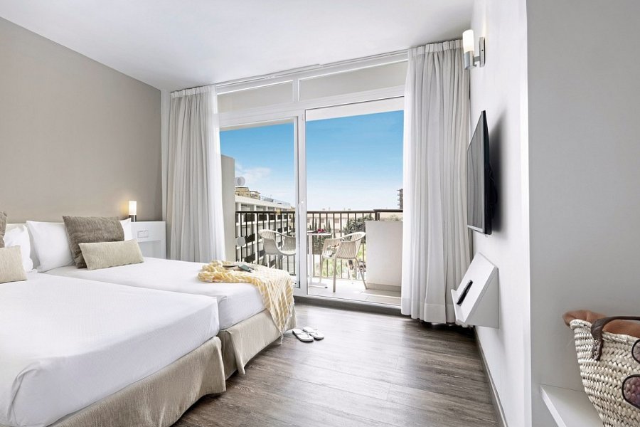 Sol Príncipe - Wohnbeispiel Juniorsuite Poolblick (Zimmercodierungen J1P & J2P)