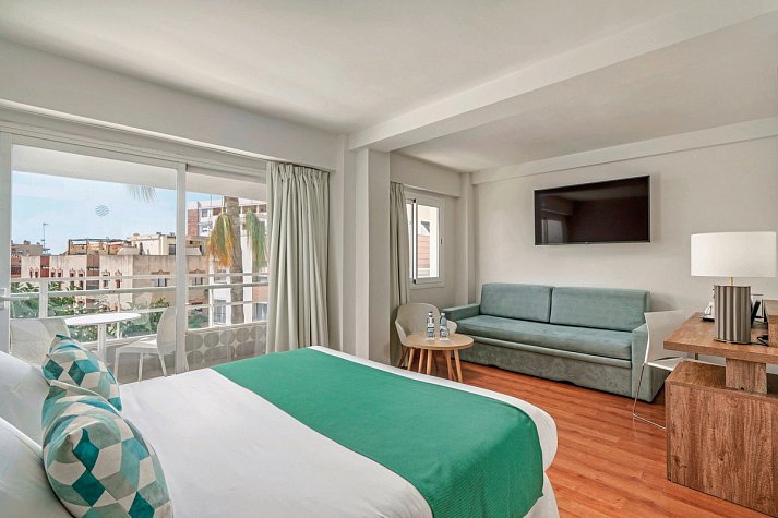Hotel Costa Málaga by Pierre & Vacances (adults recommended) - Wohnbeispiel My Favourite Club Juniorsuite (Zimmercodierung JX1)