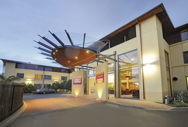 Heartland Hotel Auckland Airport