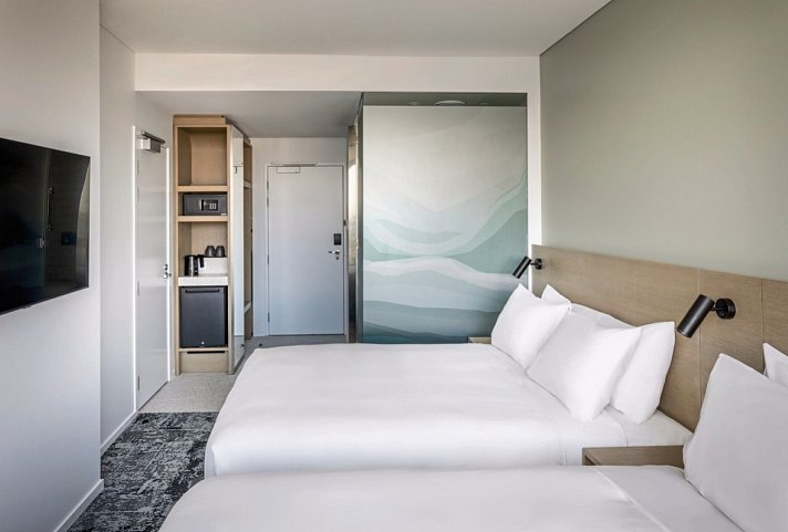 Holiday Inn Express Auckland City Centre - Wohnbeispiel Double Queen Room (Zimmercodierung UG2)