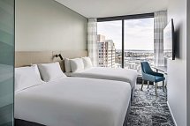 Holiday Inn Express Auckland City Centre - Wohnbeispiel Double Queen Room (Zimmercodierung UG2)