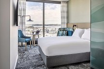 Holiday Inn Express Auckland City Centre - Wohnbeispiel Queen Room (Zimmercodierung UG1)