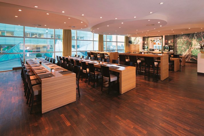 Mövenpick Hotel Amsterdam City Centre