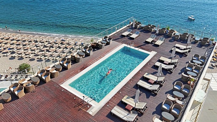 Konstantinos Palace