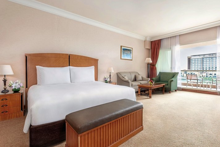 Al Raha Beach Resort & Spa