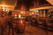 Sheraton Abu Dhabi Hotel & Resort - The Tavern