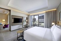 Hilton Abu Dhabi Yas Island - Wohnbeispiel King One Bedroom Suite With Yas Theme Park Access (Zimmercodierung WB1)