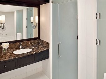 InterContinental Abu Dhabi - Beispiel Bad Classic Room (Zimmercodierungen DB1, D1M, UL1, ULM, UP1, UP2 & UP3)