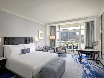 Beach Rotana Abu Dhabi - Wohnbeispiel Spacious Sea View Room with Balcony (Zimmercodierung D2M)