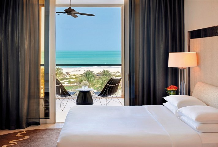 Park Hyatt Abu Dhabi Hotel and Villas - Wohnbeispiel Sea View Room (Zimmercodierung DBM)