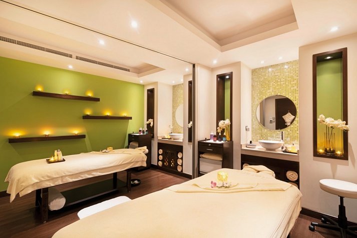 Khalidiya Palace Rayhaan by Rotana
